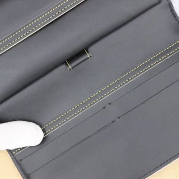 Louis Vuitton Suhali Leather Porte Tresor International Trifold Wallet -PRISTINE - Picture 13 of 16